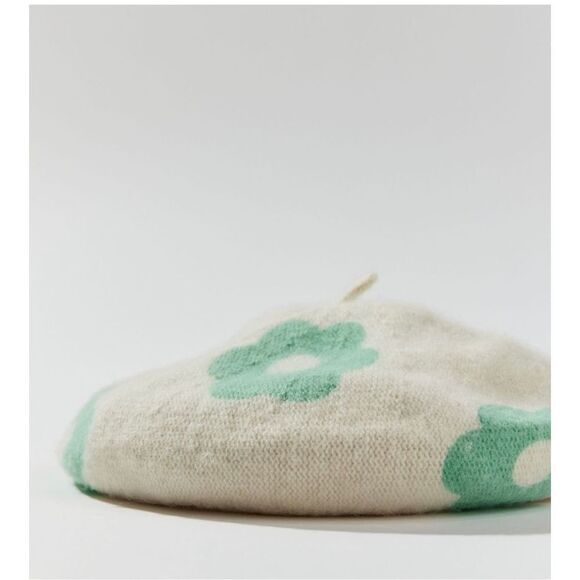 UO Classic Women’s Wool Knit Beret Hat Ivory Floral Print - Picture 3 of 5